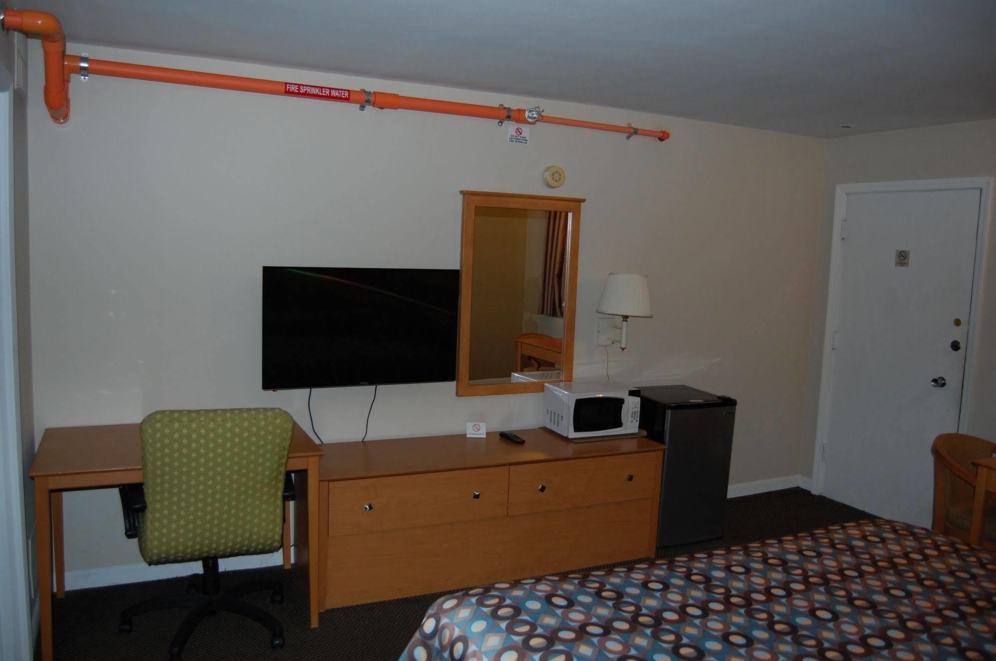 Colony Motel Brookfield Екстериор снимка